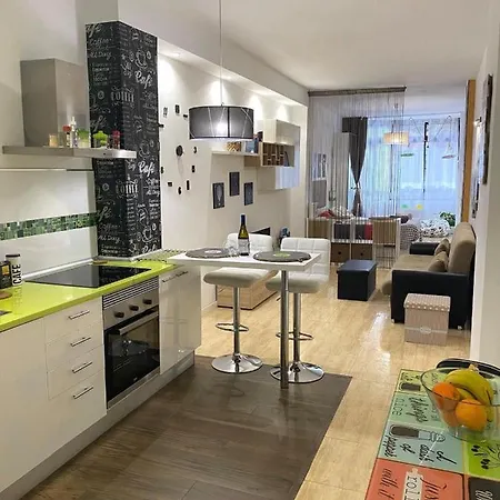 Smarthousepina شقة